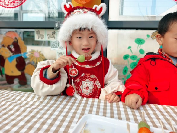 小孩们在吃东西

AI 生成的内容可能不正确。