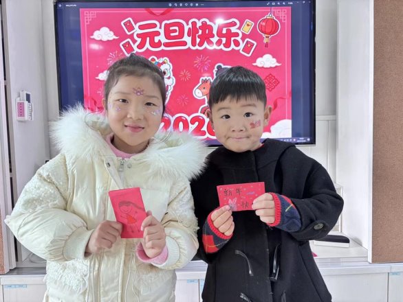 小孩站在一起

AI 生成的内容可能不正确。